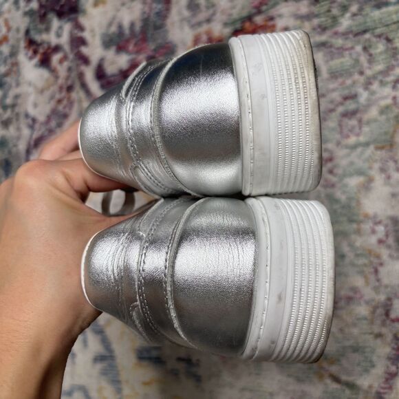 Chanel 2024 Interlocking CC Logo Sneakers - Picture 6 of 15
